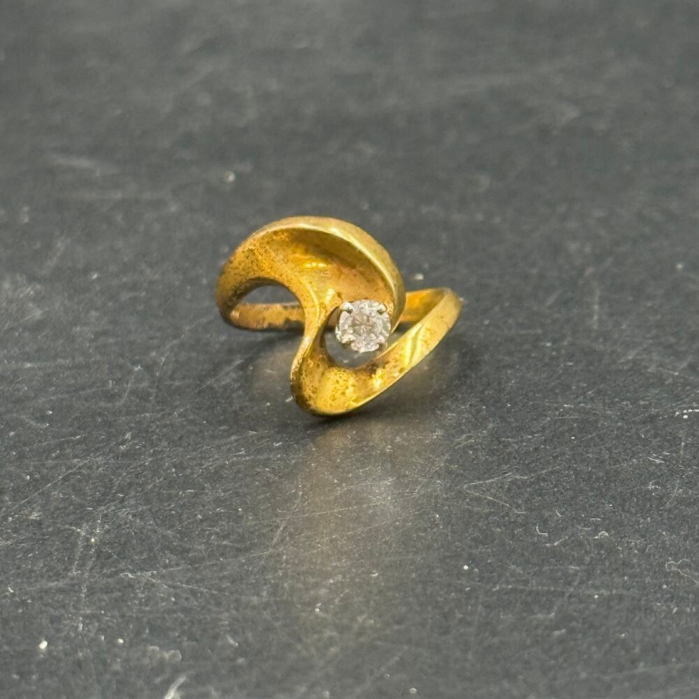 Vintage Irregular Bold Ring Gold Tone
